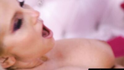 MOMMYSGIRL Angry Christie Stevens Hard Fingers Stepdaughter Emma Hix During A Princess Fight