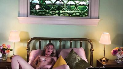MOMMYSGIRL Horny Student Abroad Squirts While Masturbating On Video Call With Her Stepmom