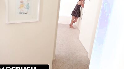 Dad Crush - Big Assed Teen Gets Back On Her Cheating Boyfriend By Fucking Her Stepdad