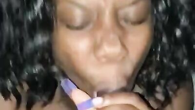 DickEmDownDeonte gets sloppy head from big booty ebony caitywetwet + facial