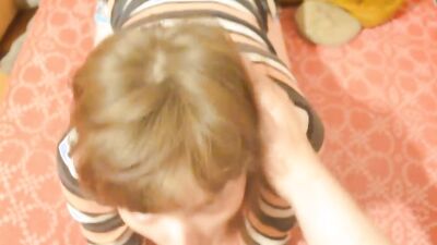 Stepdaughter sucks a cock like a real pro