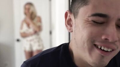 Moms Tight: Cumming In My Stepmoms Face Cream on PornHD