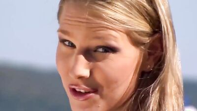 Hottie Step Mother Jamie Brooks Gives Titjob Sweet Teen Son