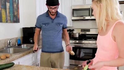 Bratty Sis - Tiny Step Sister Loves The Taste Of My Cum