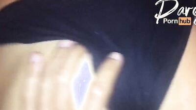 Follo a mi vecino, me corro con squirt y recibo creampie en mi jugosa vagina