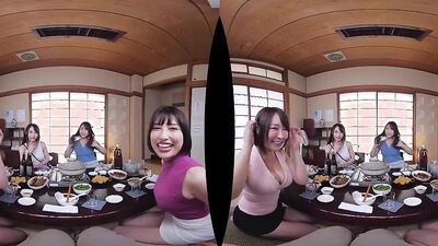 Hinata Komine, Yuka Osawa, Arisa Hanyu & Yuuka Tsubasa enjoy in VR