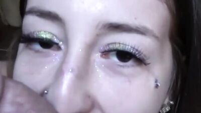 Close-up video of a chick giving her boyfriend a nice juicy bj