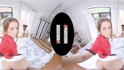 Alexis Crystal & Crystal Ray are enjoying in some hot VR