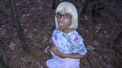 Ebony doll is rubbing her juicy cunt out in the open