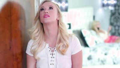 Bailey Brooke & Christie Stevens are licking each other's hole