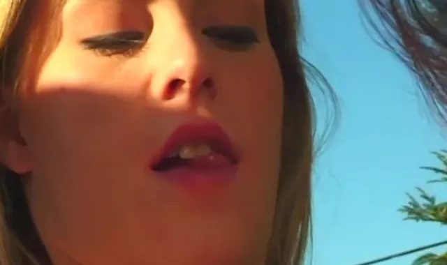 Amateur Fuck Old - Classic porn video shows hot amateur girl gettting fucked outside -  Deviants.com