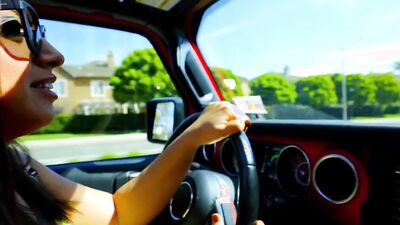 Ella Knox blows her lucky driving instructor and rides his dick