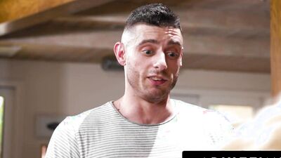 Horny lad licks Skylar Vox and pokes her with hard pecker