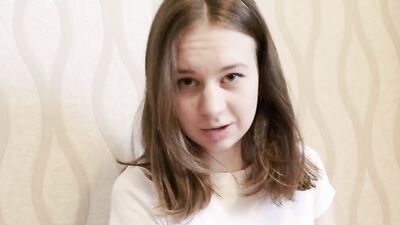 Cute amateur girl sucks dick and gets fucked in shaved pussy
