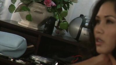Thai girl Jessica Bangkok is fucking with her horny partner