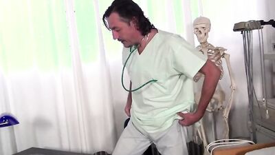 Chubby girl blows that dude and sits on his hard cock