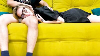 Nerdy girl wraps her lovely lips around that big cock to suck it
