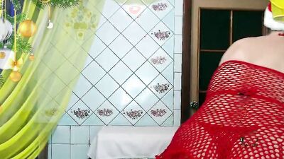 Hot housewife Lukerya flirts cheerfully in the kitchen - if you are a little ashamed with me, then it will be fun for su