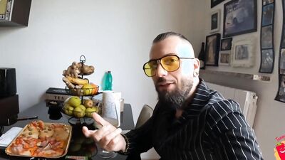 Chi è lei ? ( Seno Grande Naturale )