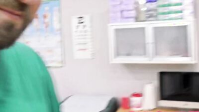 Student Medical Interns Practice On Ebony Beauty Giggles While Doctor Tampa Watches @GirlsGoneGyno!
