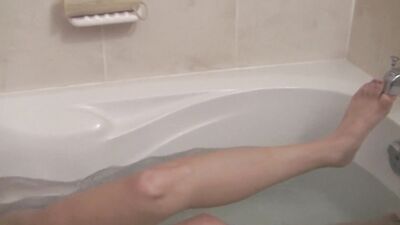 Stuck in the Tub - Star Nine