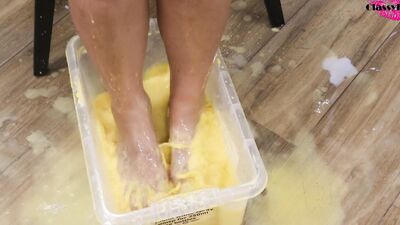 Classy Filth goes sploshing with custard