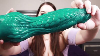 Sex Toy Review: Mr Hankey's New "DILDOS & DRAGONS" Unboxing & Review - Sydney Screams