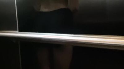 Pickup blonde in the gym dragged a stranger into her room for passionate sex