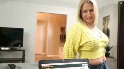 Stepmom Quinn Waters Caught Me CamFapping