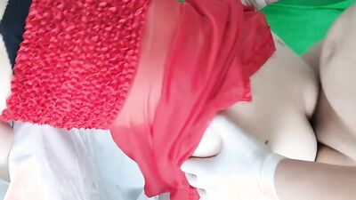 Having fun sex with my gf and her stepmom