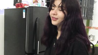 Give my stepbrother a rich creamy blowjob and he gets very horny - Spanish Porn