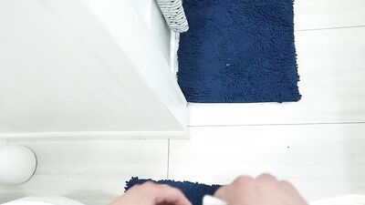 Nerdy Teen Stepsister Is Wet for Cheating Stepbro - Leanna