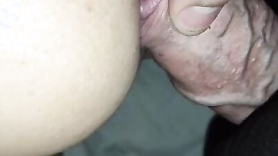 I take advantage of my teen stepsister's pregnant pussy