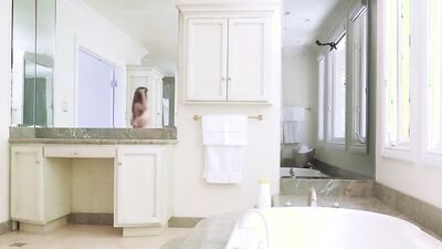 SPYFAM Stepsister Gives Stepbro Bathtub BJ
