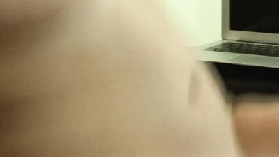 Milf vor der Webcam erwicht