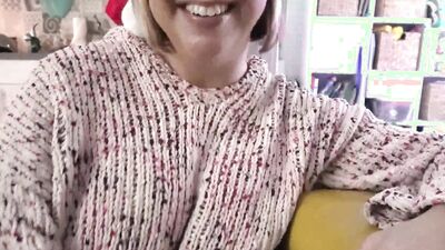 Fuck My Stepmom While Dad Out Of Town For Work During Christmas - Brianna Beach