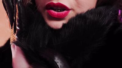 ASMR fur coat fetish, vaping smoking with leather gloves (Arya Grander)