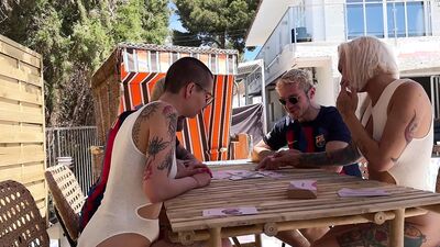 Behind the scenes of the foursome collaboration. Owiaks with Chihuahuasu and Bad Volodia.