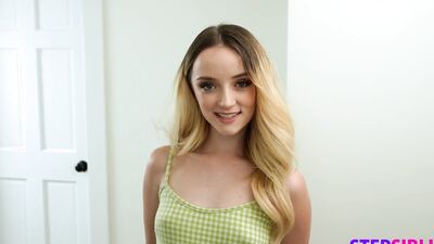 Stepsis Maria Kazi tells Stepbro, "We Both Know You Don't want me to Put My Clothes Back On" -S24:E4