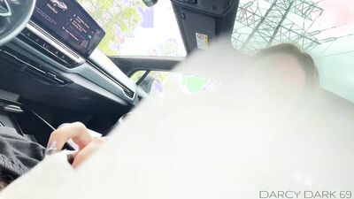FUCKING IN A CITY TAXI WITH A DRIVER