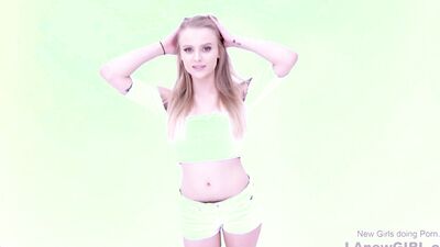 Slut Blonde tricked into cumming at photoshoot