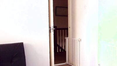 Tiny Step Sis Alessa Catch Bro Jerk And Help Him With Fuck