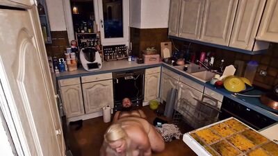 Curvy Hanna pays for the repairs with sex