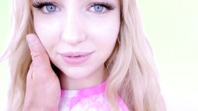 Extremely Sexy Blonde fucked at audition