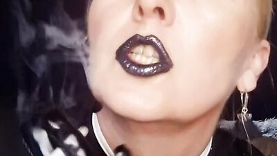Smoker Queen Joan's gloves Dunhill Black Chain Smoke - Human Ashtray Fantasy