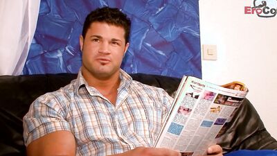 German lucky housewife is allowed to fuck a bodybuilder at casting