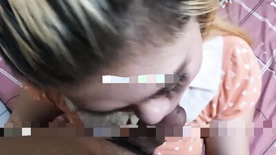 Pretty pinay show how to suck dick