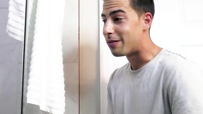 Hot Girl Fucks With Her Stepbrother While Showering (Kali Roses)