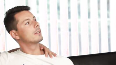 DADDY4K. Sexpot concupiscente ha il pene del suocero nel suo buco