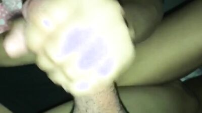 My GF give me a handjob till cum